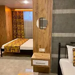 Moda Hotel *