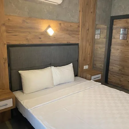 Otel Moda *