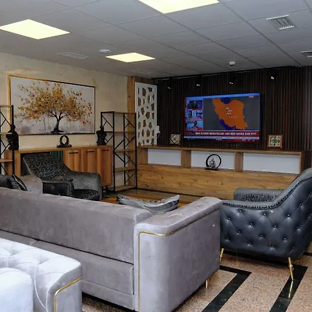 Moda Hotel *