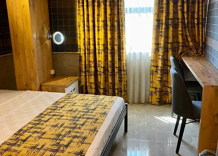 Moda Hotel